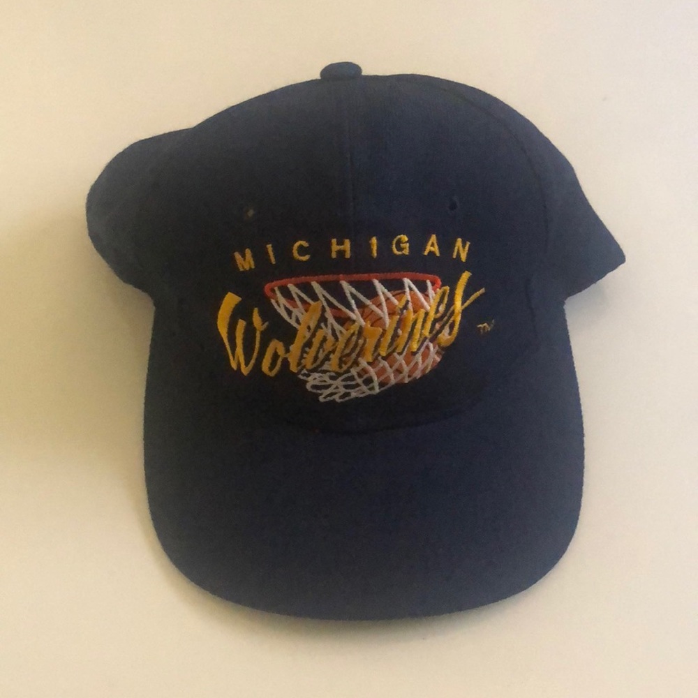 Vintage Michigan Wolverines Basketball hat